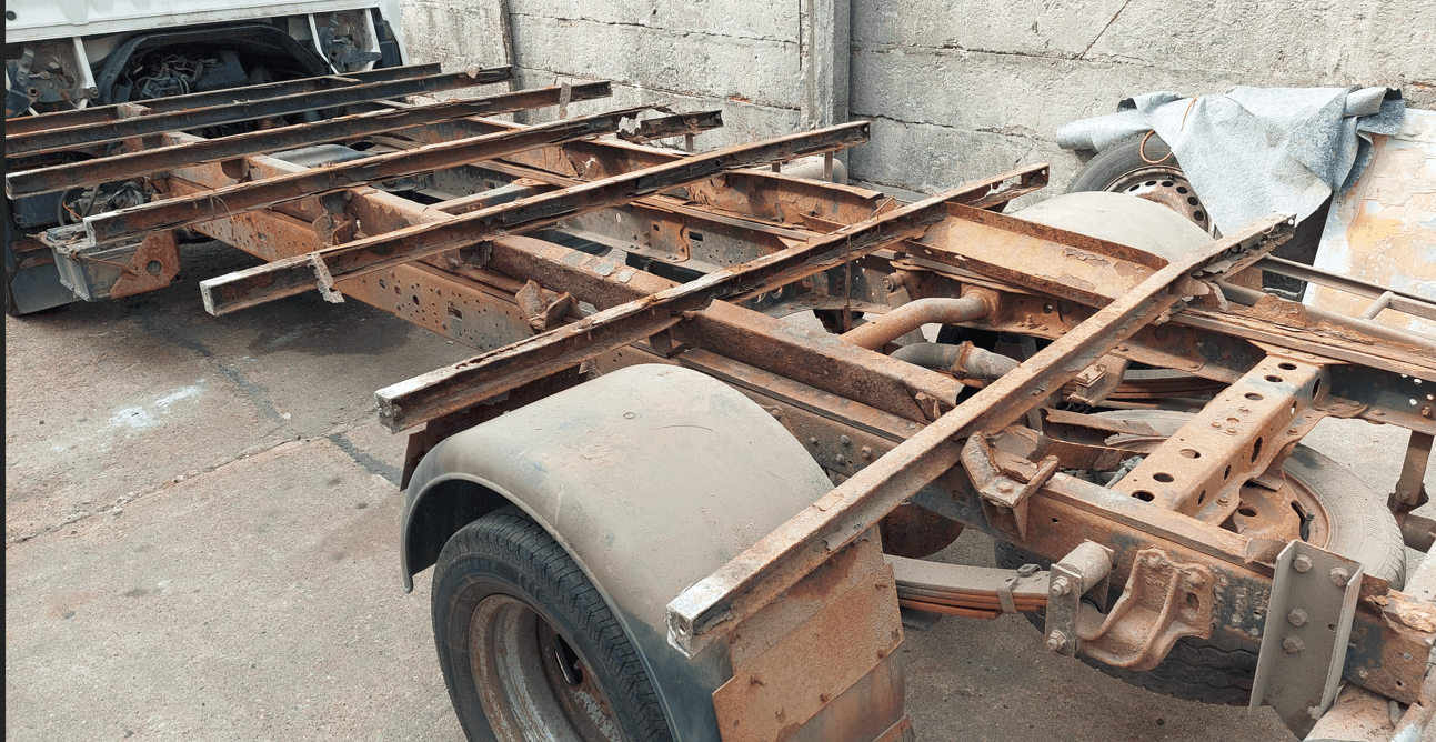Teherautó alváz javítás átalakítás - Robilobil